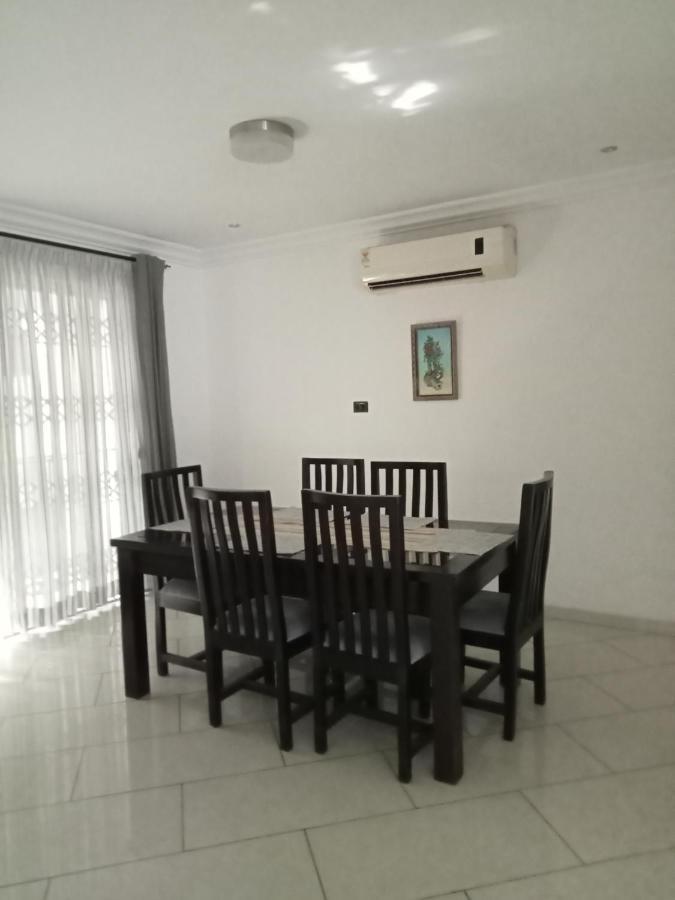 Tricia'S Place - One Family At A Time Apartment Accra Luaran gambar
